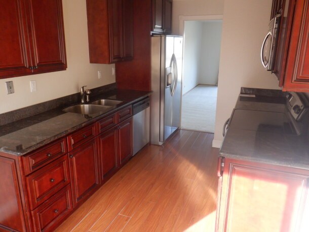 Foto del edificio - 4050 Farm Hill Blvd