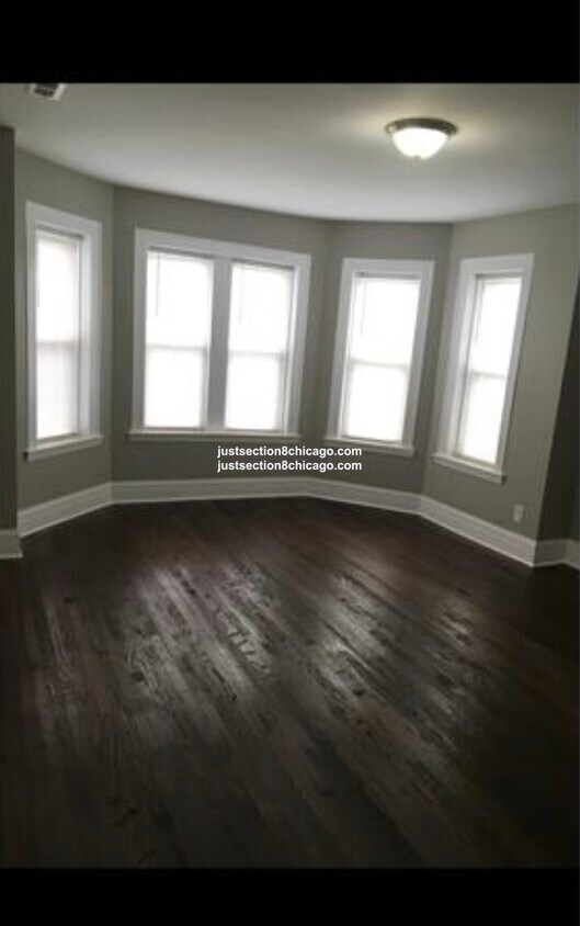 Foto del edificio - 7310 S Stewart Ave