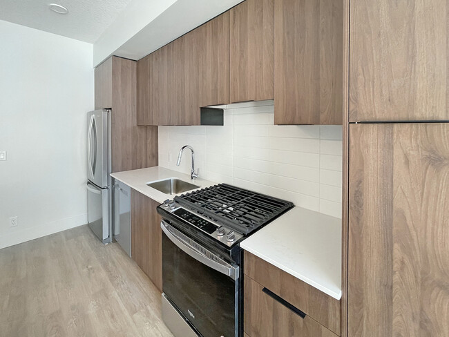 Building Photo - UXBorough Living