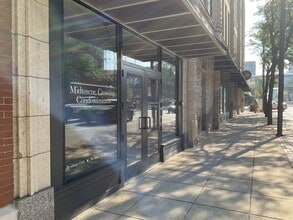 Building Photo - 112 W Washington Blvd