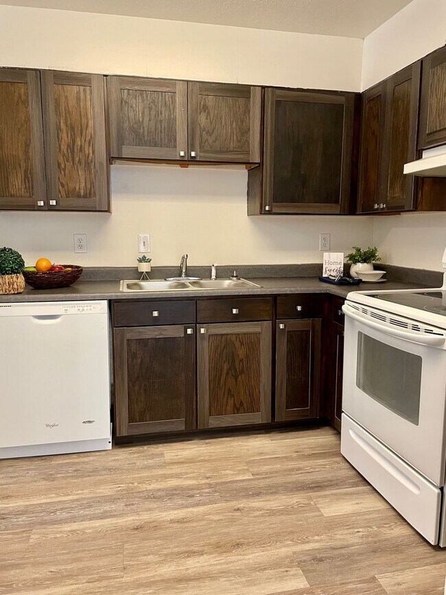 Foto del edificio - 222 Pingree Ave