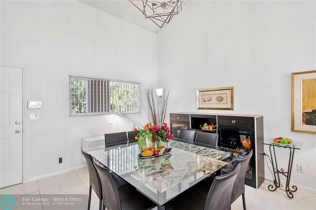 Foto del edificio - 3457 NW 44th St