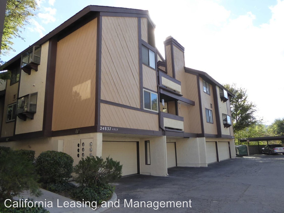 Foto principal - 24837 Apple St
