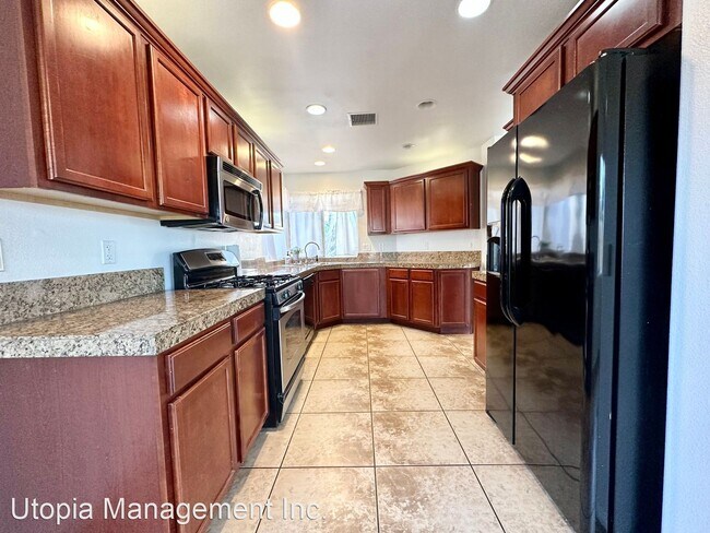 Building Photo - 4 br, 3 bath House - 83430 Tropical Whispe...