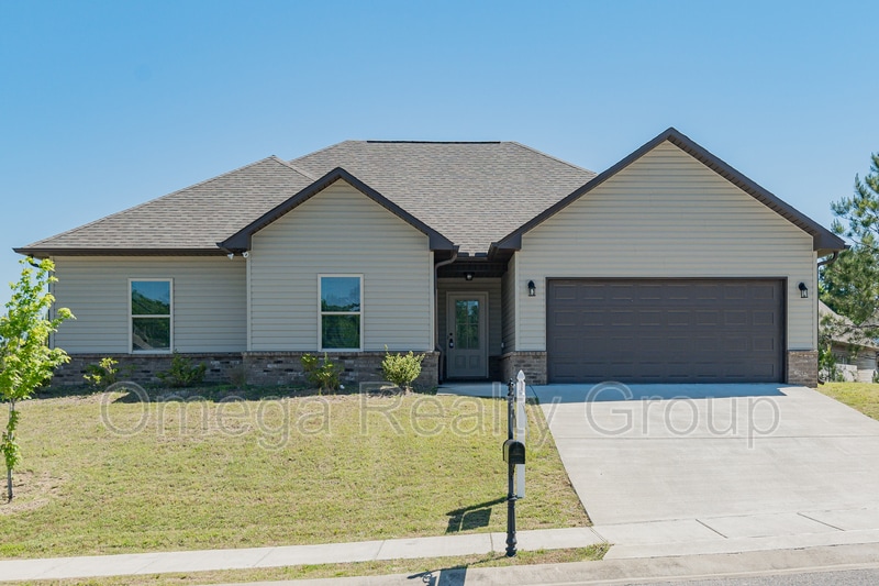 Primary Photo - 142 Shiloh Creek Dr