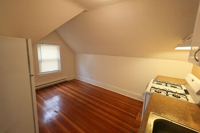 Foto del edificio - 498 Whipple St