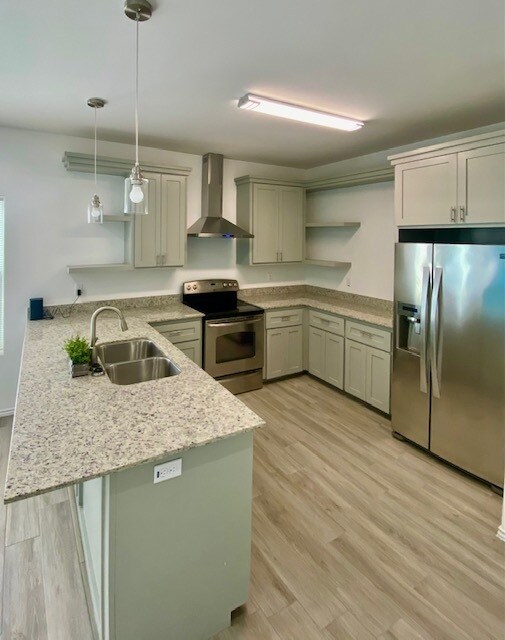 Foto del edificio - 3715 E Moreland Dr