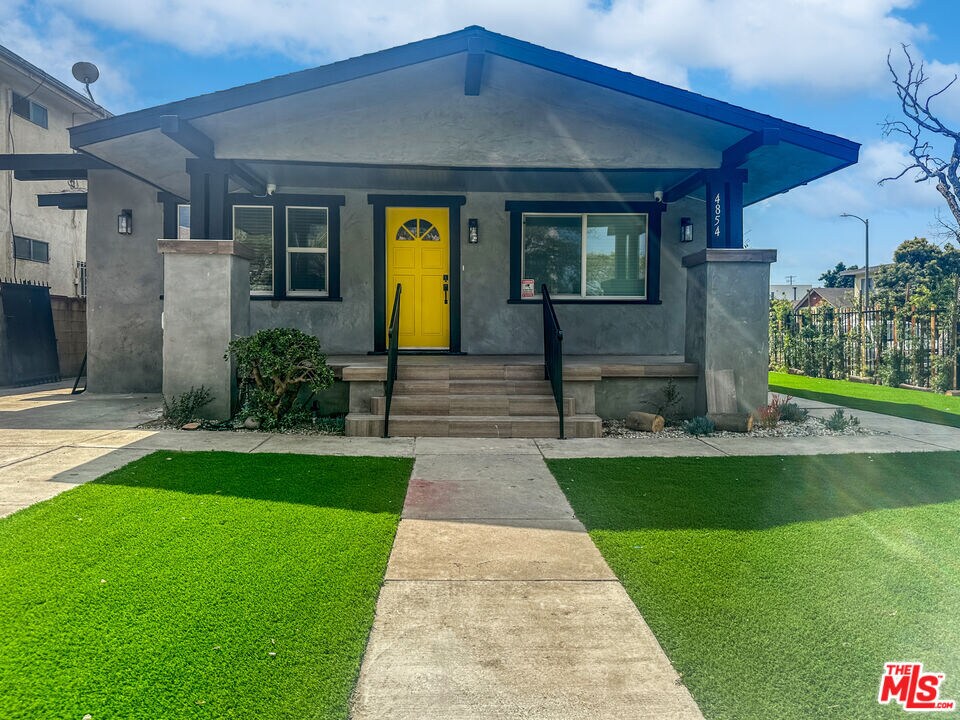 41 3 Bedroom Apartments for Rent in Mid City, CA Westside Rentals