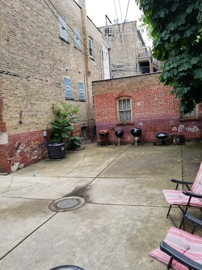 Foto del edificio - 3445 N Wolcott Ave