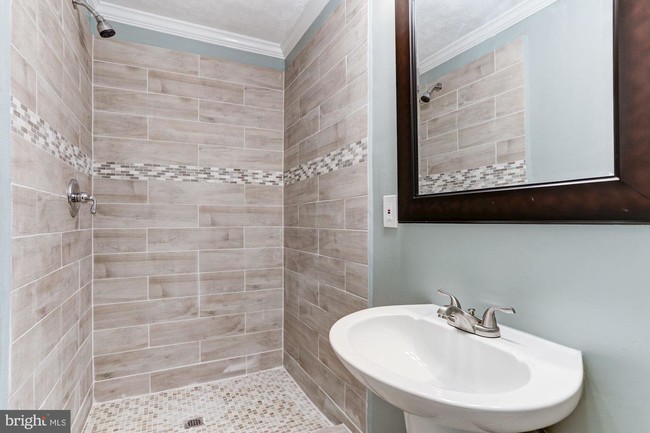 Foto del edificio - 4841 Brookstone Terrace