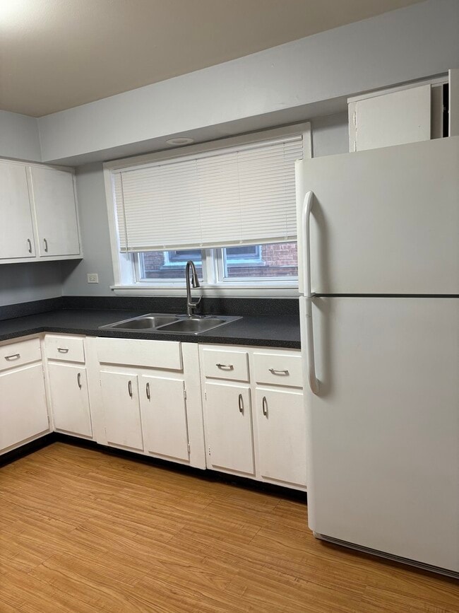 Foto del edificio - 16 W Terrace St