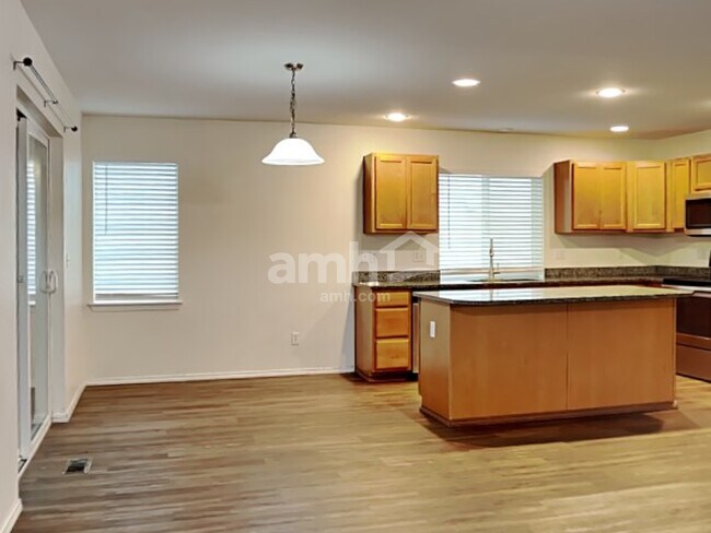 Building Photo - 20515 85th Ave Ct E