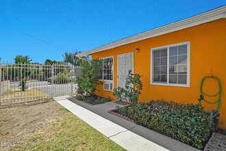 Building Photo - 9501 Steele St