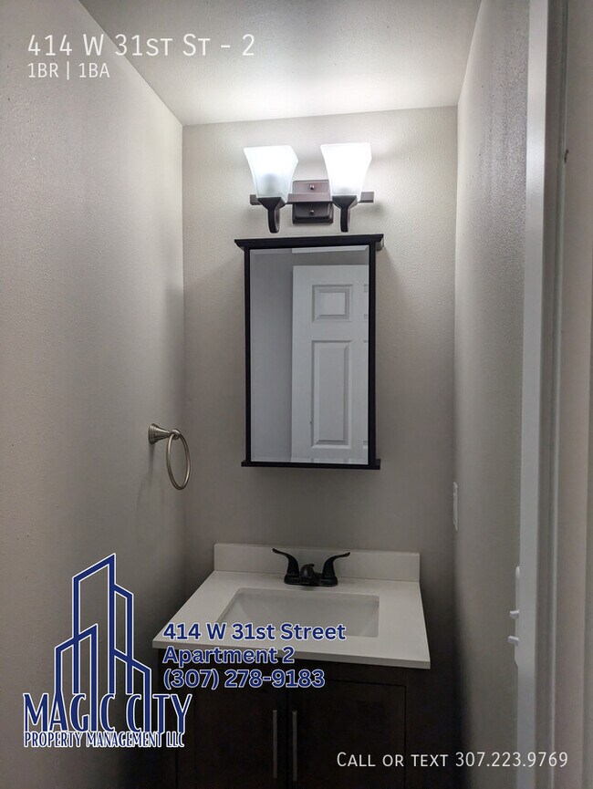 Foto del edificio - 414 W 31st St