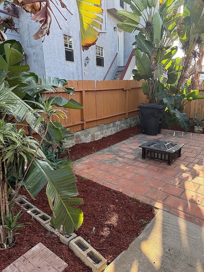 Foto del edificio - 3739 Jewell St