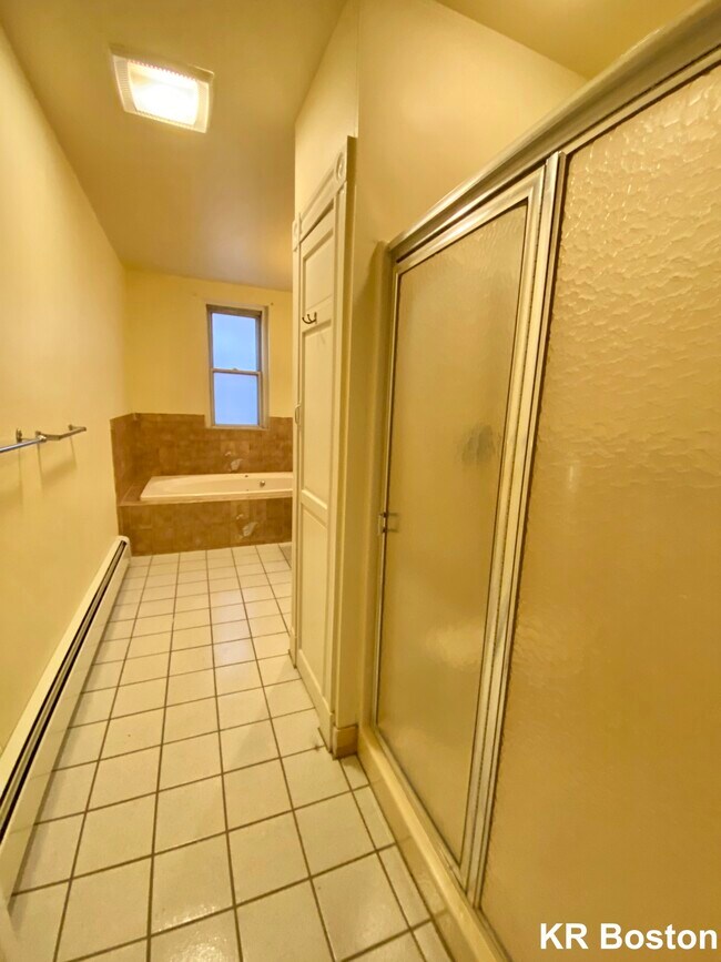 Building Photo - 251 Winchester St