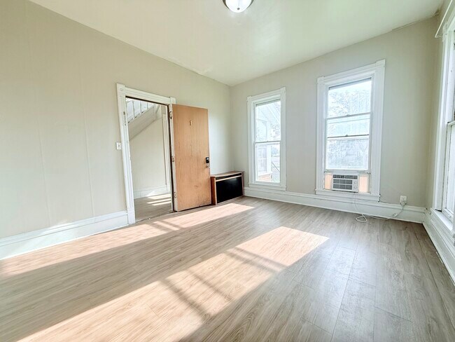 Sala de estar - 321 Clay St