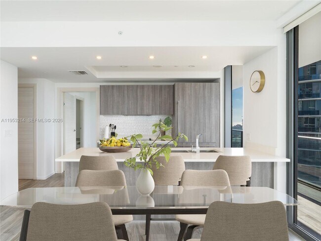 Foto del edificio - 801 S Miami Ave