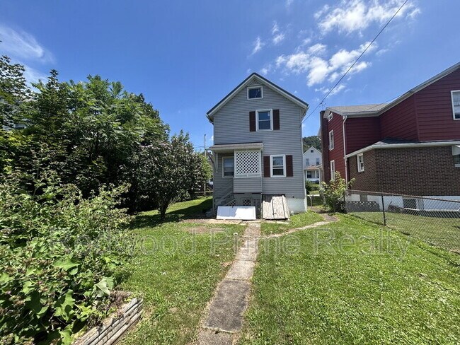 Foto del edificio - 551 Linden Ave