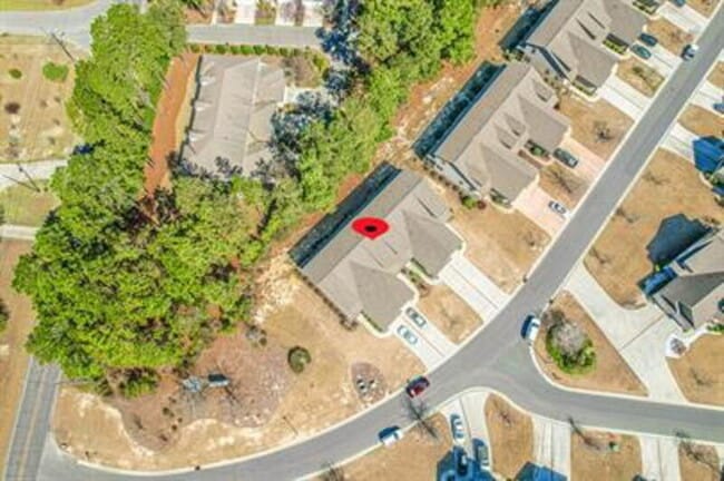 Building Photo - 10 Cypress Cir