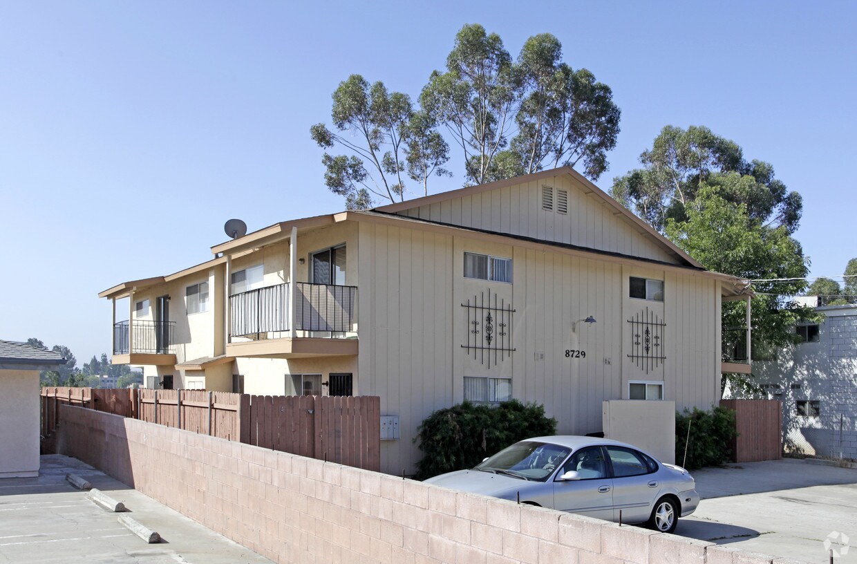 Primary Photo - 8729 Mellmanor Dr