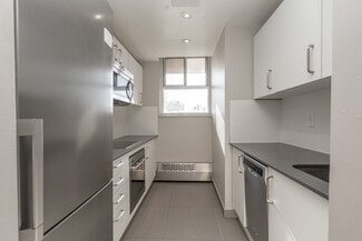 Building Photo - 230 Oak St