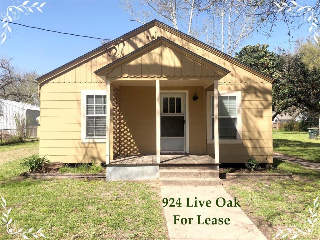 924 Live Oak St, Columbus, TX 78934 House Rental in Columbus, TX