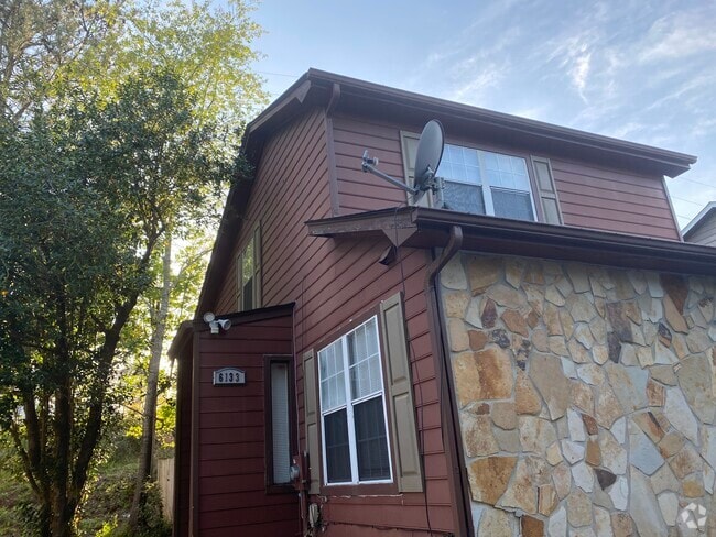 Building Photo - 6133 Princeton Ave