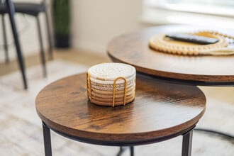 Building Photo - 601 W 9th St