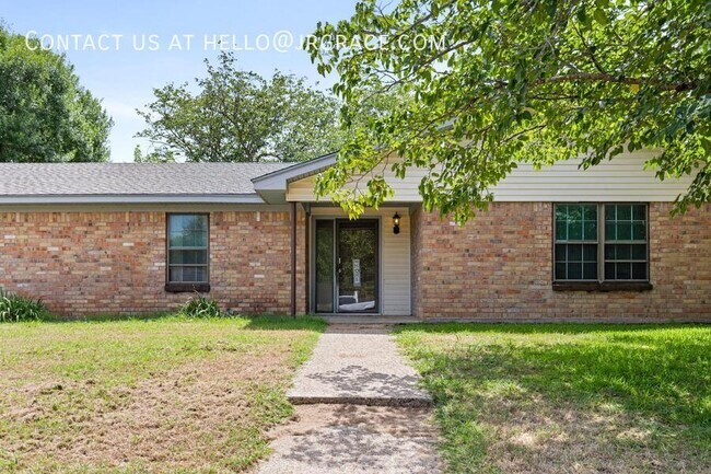 Foto del edificio - 429 Lindenwood Ln W