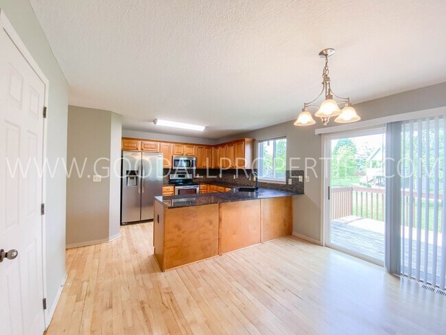 Foto del edificio - 3 Bedroom, 2.5 Bathroom Home in Waukee