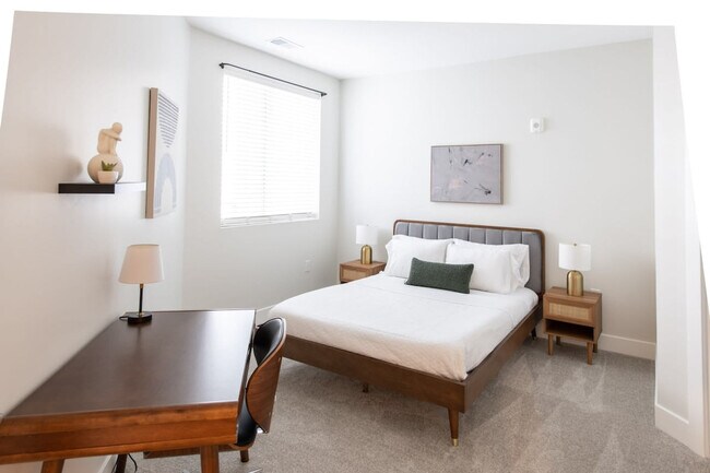 Building Photo - 601 E Pete Rose Wy