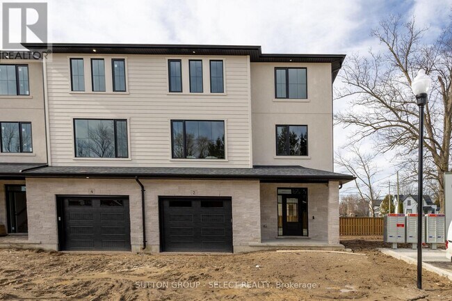 Photo du bâtiment - 233 Queen St