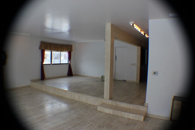 Building Photo - 3810 Wroxton Dr