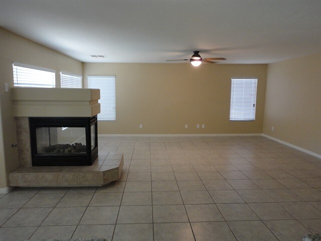 Building Photo - 8205 Mountain Heather Court