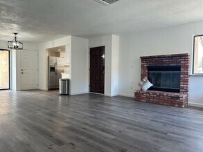 Building Photo - 1127 N Mono Ct