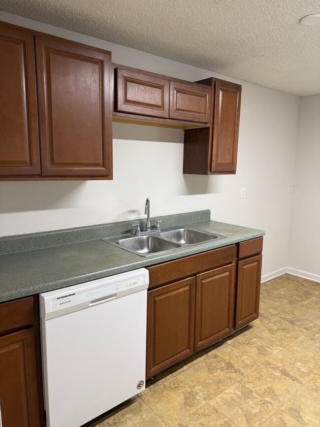 Building Photo - Nice 2/1 locted in Orange Park