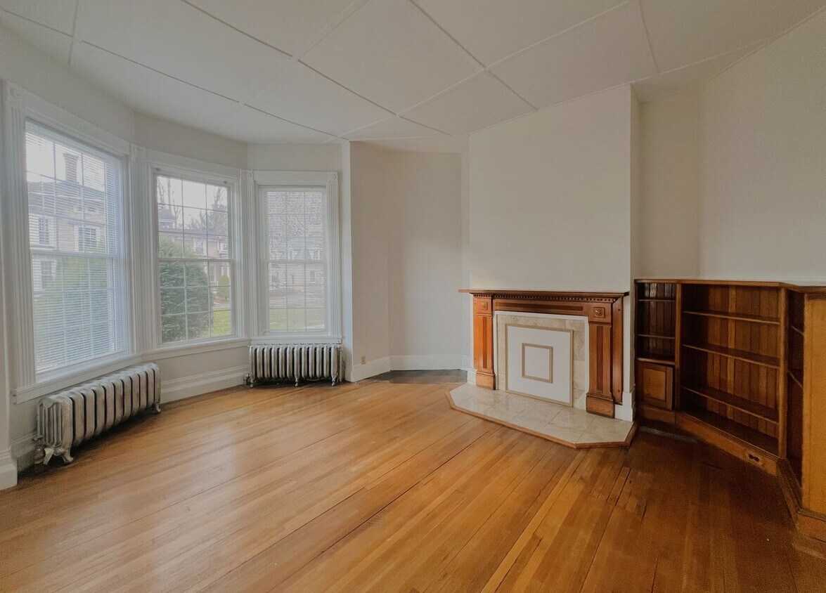 Foto del edificio - 105 E Housatonic St