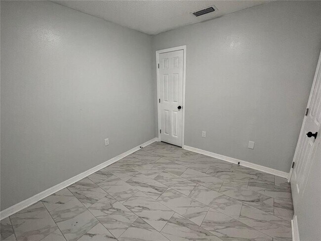 14201 Hazel court Tampa FL 33613 Townhome Rentals in Tampa FL 14201 Hazel court Tampa FL 33613 Townhome Rentals in Tampa FL