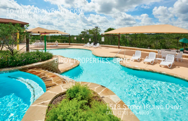 Building Photo - 1.5 Story 3 Bedroom Property in The Crossi...