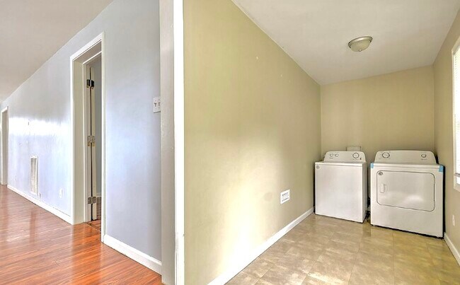 Foto del edificio - 1744 McGee St