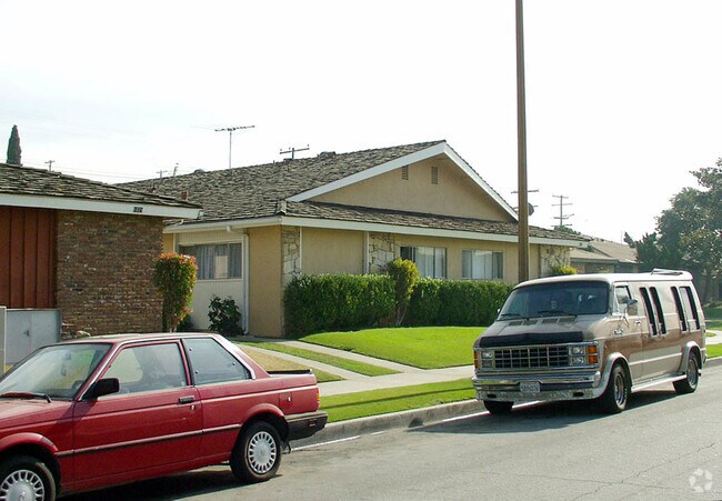 Vista a la ruta alternativa - 1017 N Shattuck Pl
