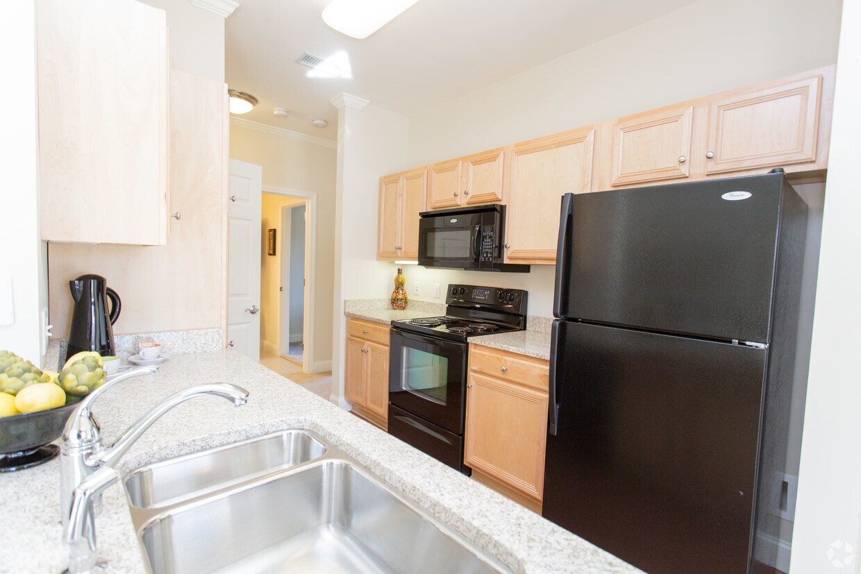 The Commons At Drum Hill Apartments 1 Technology Dr Chelmsford, MA