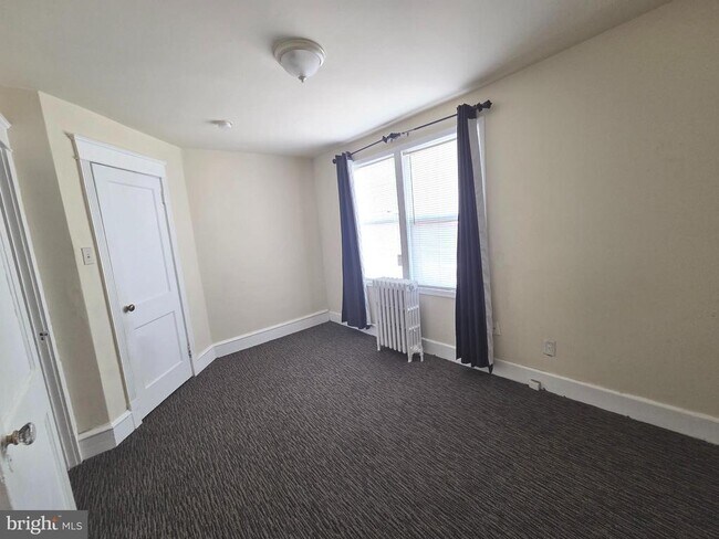 Foto del edificio - 441 Croyden Rd