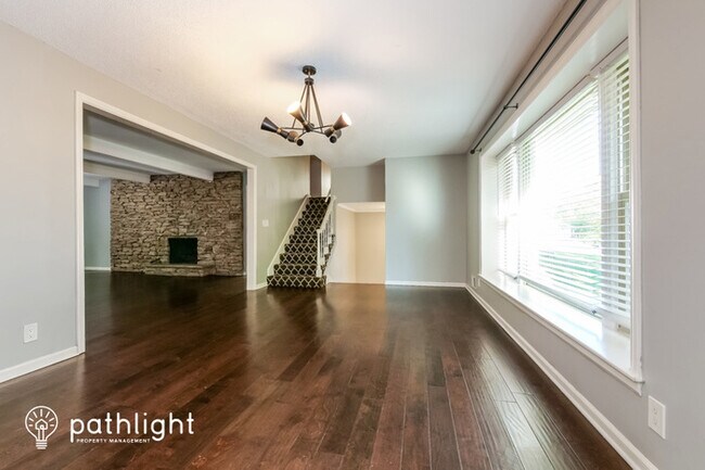 Building Photo - 8716 Woodward Street, Overland Park, KS, 6...