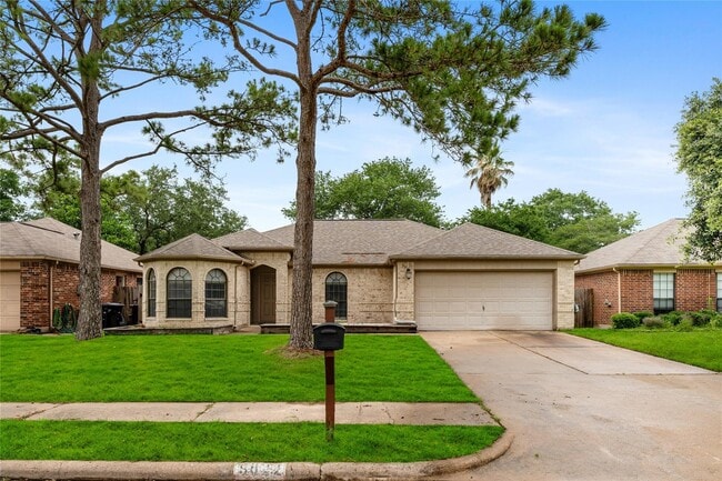 Building Photo - 5622 Village Park Dr