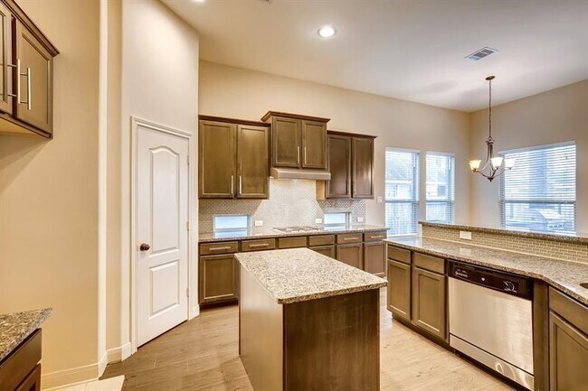 Foto del edificio - 3310 Orchard Mill Ln