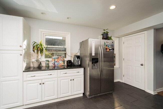 Foto del edificio - 6434 N Willow Glen Ln