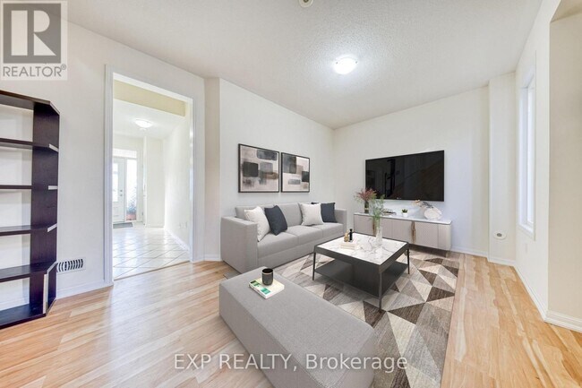 Photo du bâtiment - 30 Yates Ave