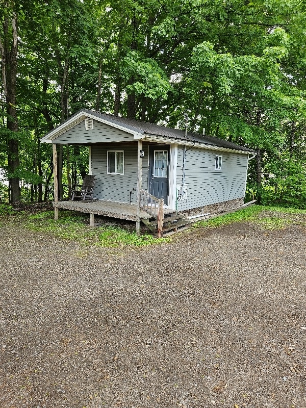Primary Photo - 116 Oakes St